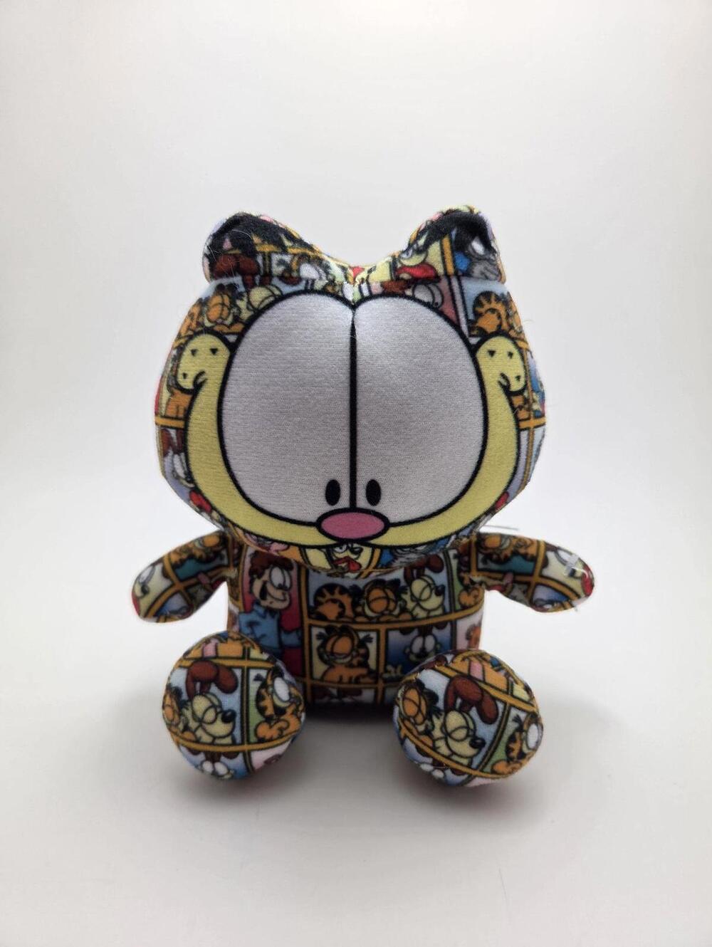 Nickelodeon Garfield Sticker Bomb Garfield Plush Stuffed Animal (6 inch)